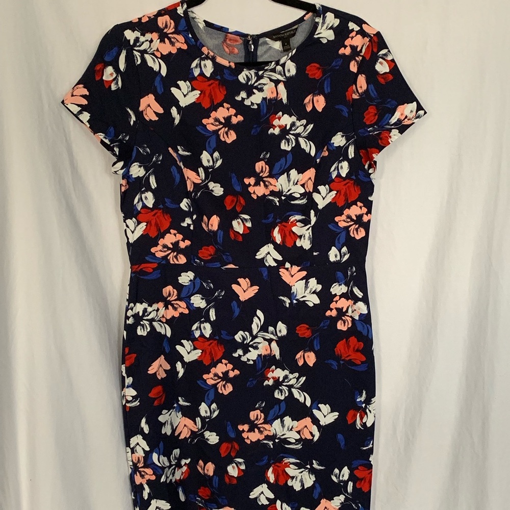 Banana Republic Factory Navy Floral shift Dress